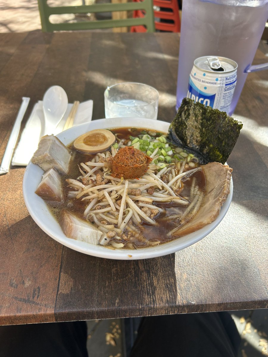 Jarvis Yu tweet media