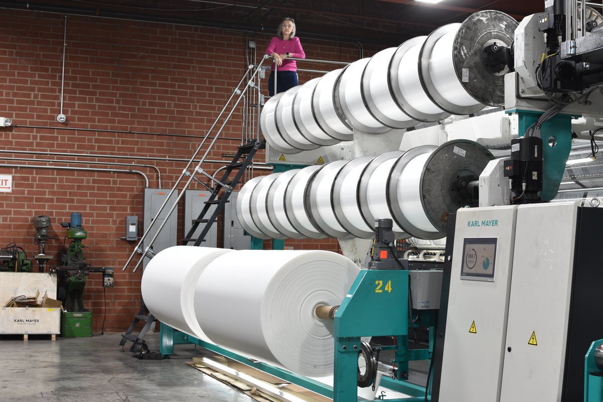 What is a warp knit? What’s the difference between warp and weft knits, and why does it matter? Apex Mills' blog post delivers insights to specify high-quality American-made knits for your exact application. 
apexmills.com/media_post/war….