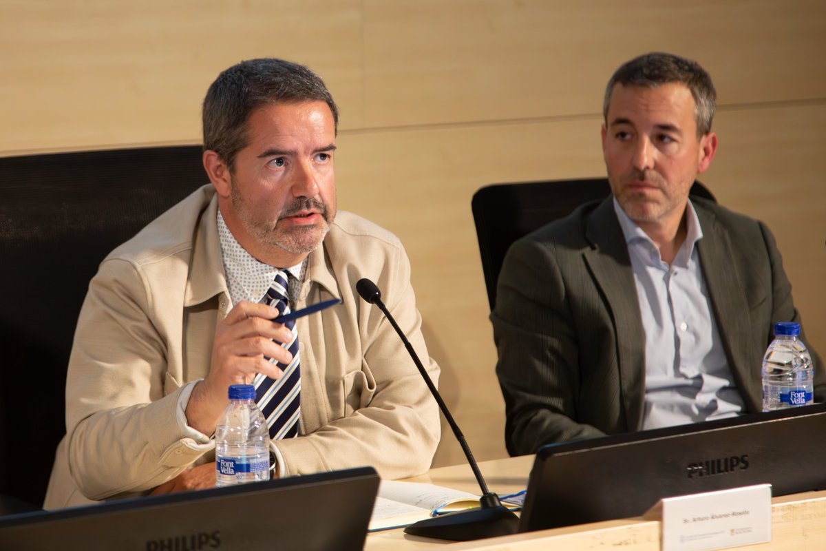 IL3-UB (@ub_il3) on Twitter photo 🎓Ahir els estudiants del Màster GESAPH van presentar els seus projectes finals al Paranimf de <a href="/CampusClinicUB/">Campus Clínic UB</a> aportant solucions innovadores per a l’atenció integrada social i sanitària! Gràcies per treballar per un futur amb una atenció coordinada i centrada en les persones!💙 🎓Ahir els estudiants del Màster GESAPH van presentar els seus projectes finals al Paranimf de <a href="/CampusClinicUB/">Campus Clínic UB</a> aportant solucions innovadores per a l’atenció integrada social i sanitària! Gràcies per treballar per un futur amb una atenció coordinada i centrada en les persones!💙