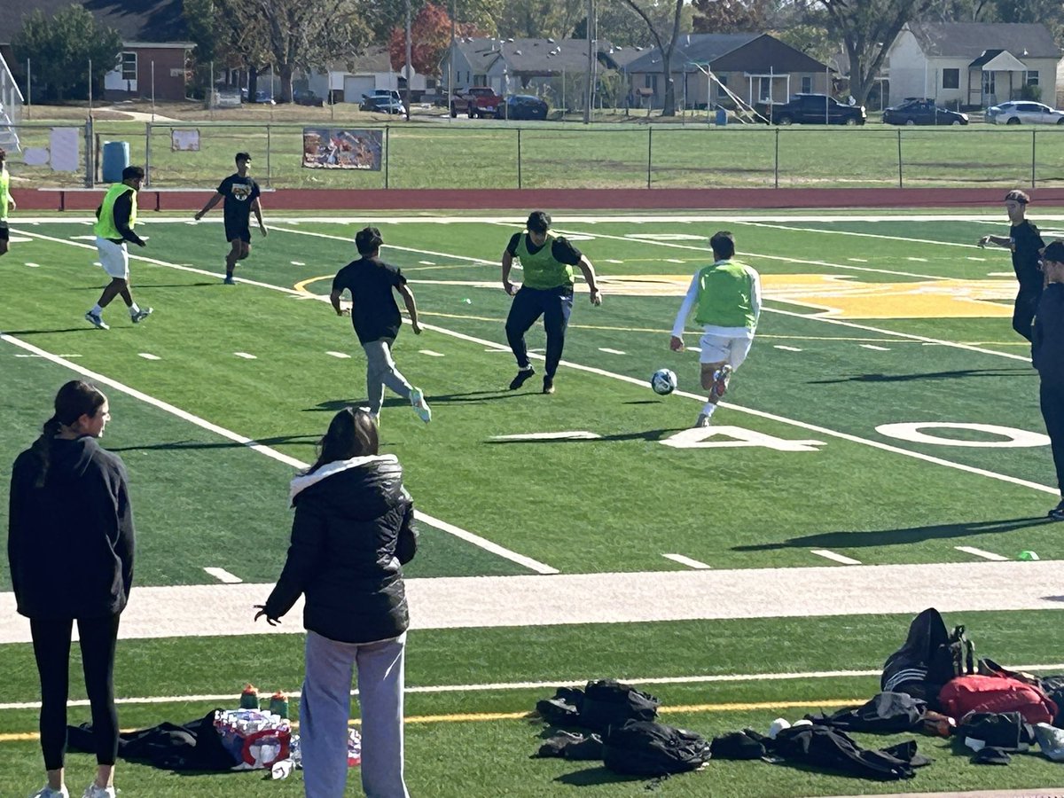 SM West (@smwsports) on Twitter photo A big thanks to <a href="/salthawkad/">Salthawk Athletics</a> for allowing us to get in a light workout on our way to Dodge City for the 6A State Quarterfinals. A big thanks to <a href="/salthawkad/">Salthawk Athletics</a> for allowing us to get in a light workout on our way to Dodge City for the 6A State Quarterfinals.