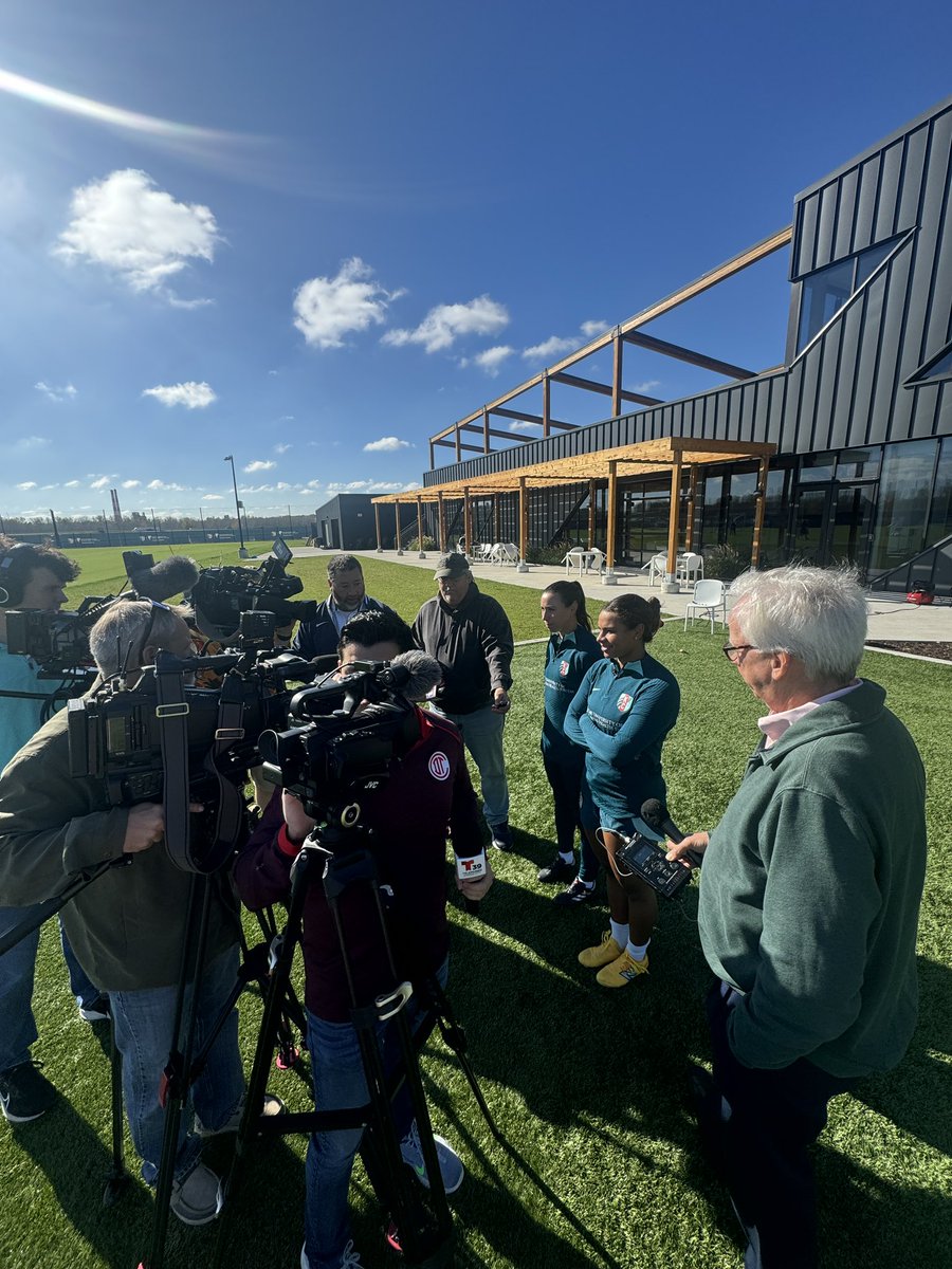 Jillian Carroll Letrinko tweet media