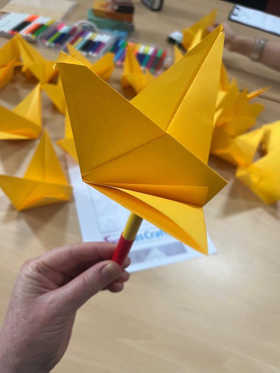 ChimeInCICUK's tweet photo. Canaries for the miners 🥰 https://t.co/roa17plxTX