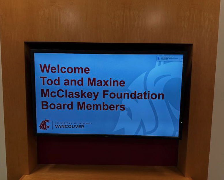 WSU_Cougar_Pres's tweet photo. Spent Tuesday around @WSUVancouver! I enjoyed spending time with the @ASWSUVancouver leadership team &amp; to give a quick thank-you to the McClaskey Foundation for their support of #WSUV over the years! #VanCougs https://t.co/hh2zHLx35z