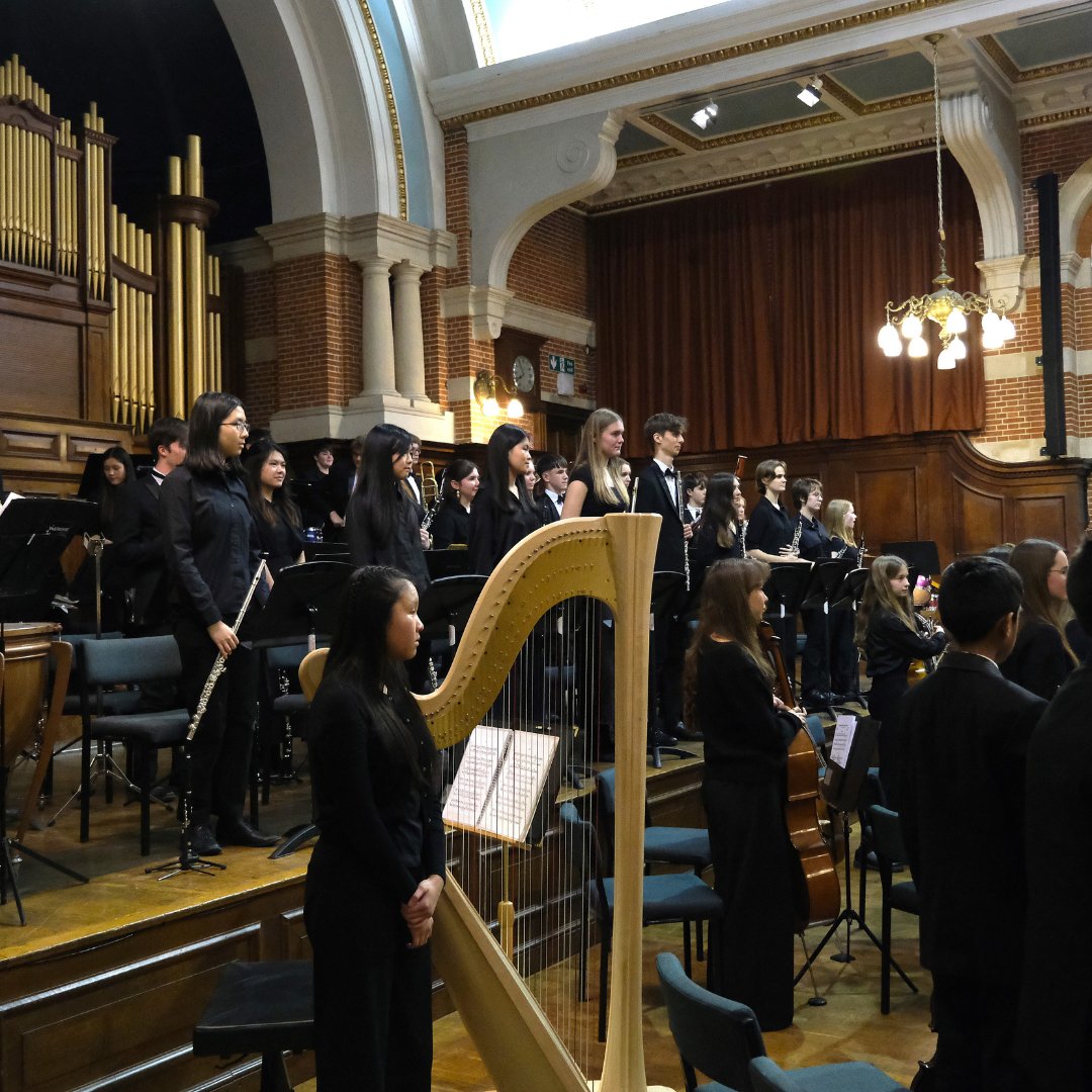 berksmusictrust's tweet photo. We're thrilled to share some photos from last Sunday's BYSO & BYWO Autumn Concert at The Great Hall, University of Reading.
The dedication and talent of these young musicians made for a truly memorable evening.
Congratulations to all involved!
#BYSO #BYWO #Concert https://t.co/mYWHsHRKxp