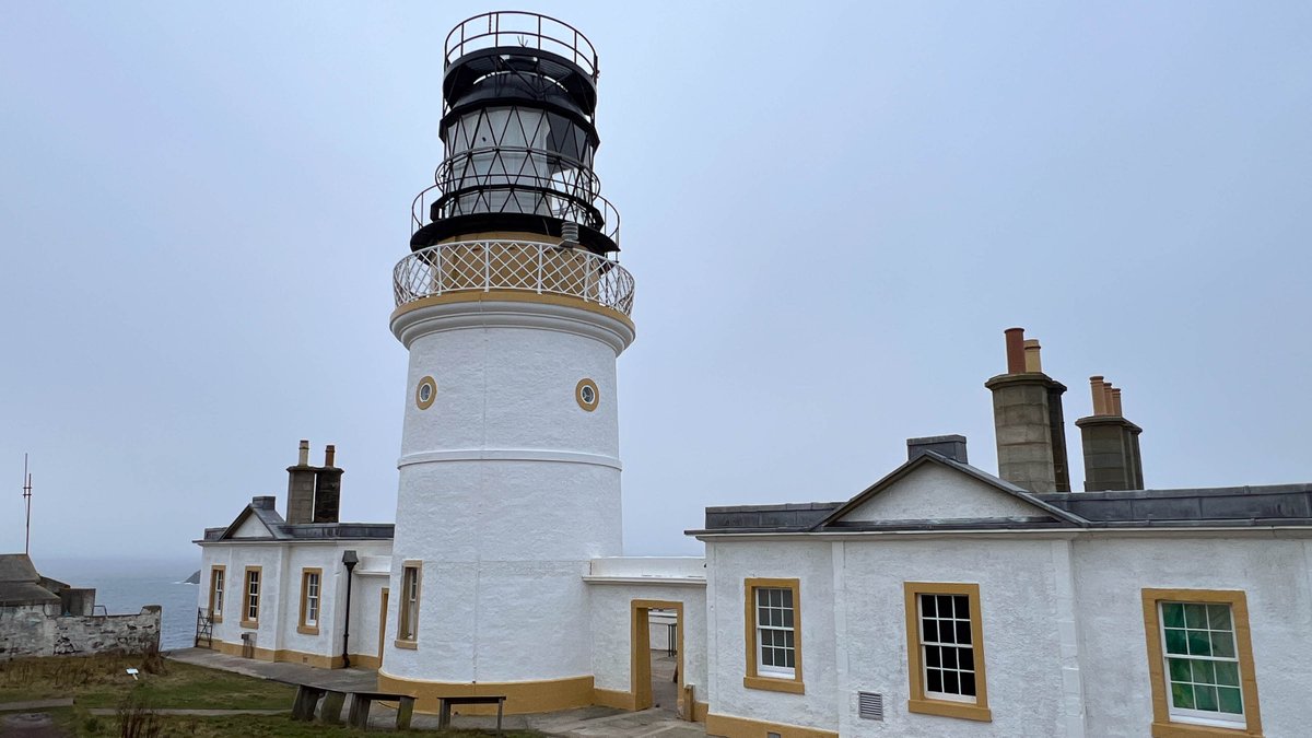 All quiet at the lighthouse <a href="/SumburghHead/">SumburghHead</a> #Shetland