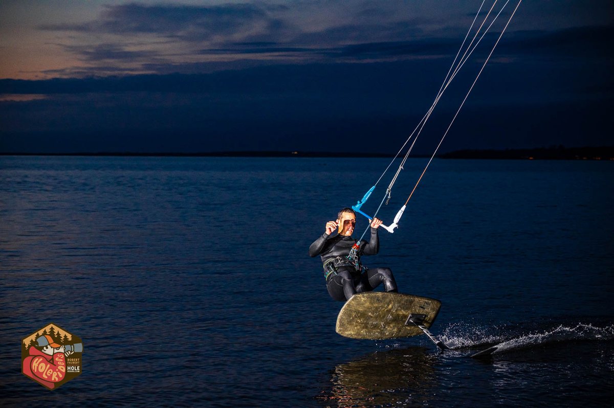 End of day light on the Ottawa river with my kite pals Stanley and Phil. Good fun with Nikon Z6II and Godox AD600.
#nikoncreators #kiteboarding #hydrofoil #Ottawa #ThePhotoHour