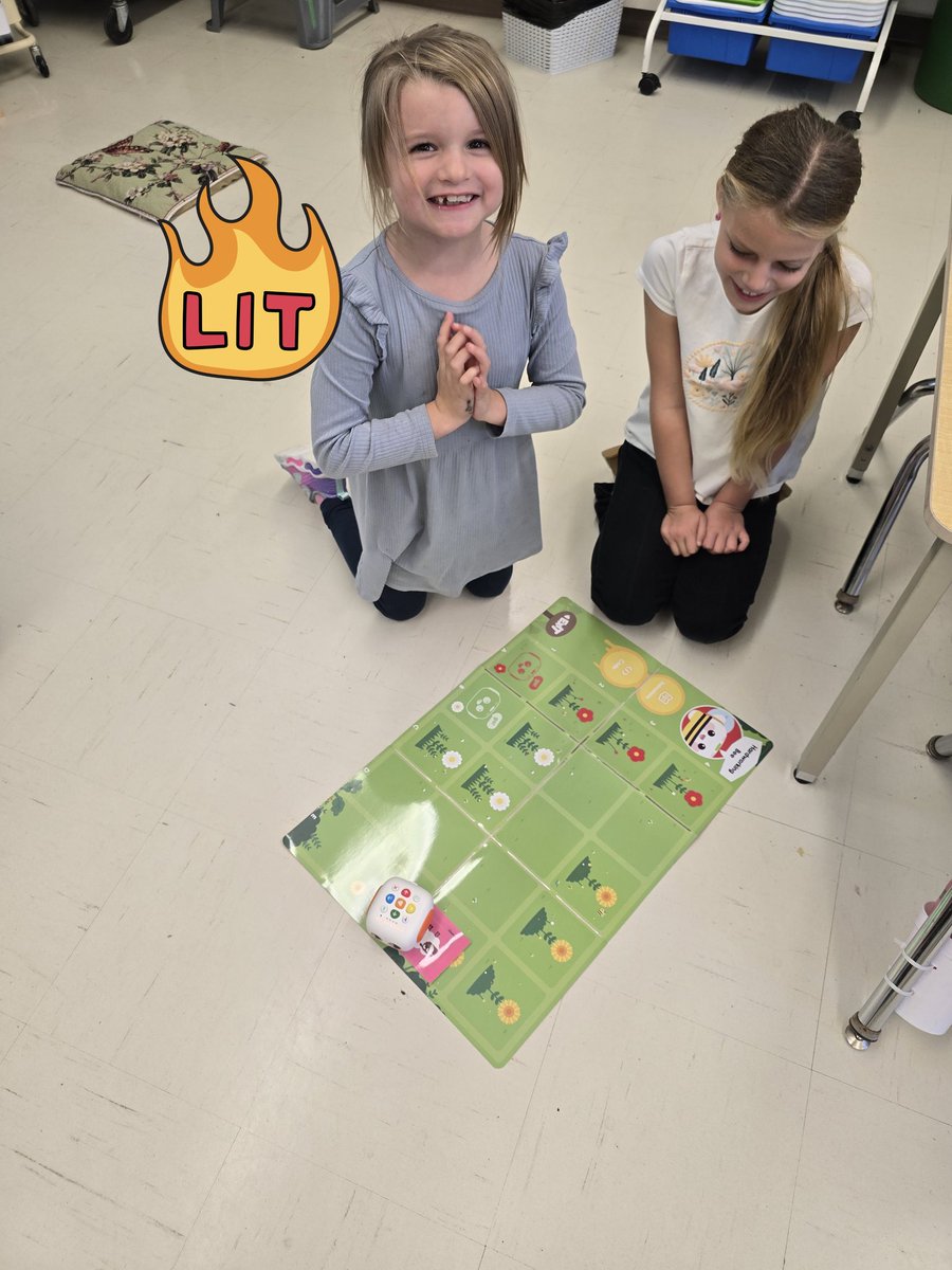 Some Tale-Bot coding <a href="/SummersCorners/">Summers' Corners PS</a> <a href="/IsaakDyck/">Isaak</a> #coding #stem <a href="/TVDSB/">Thames Valley DSB</a> <a href="/TVDSB_STEM/">TVDSB STEM</a>