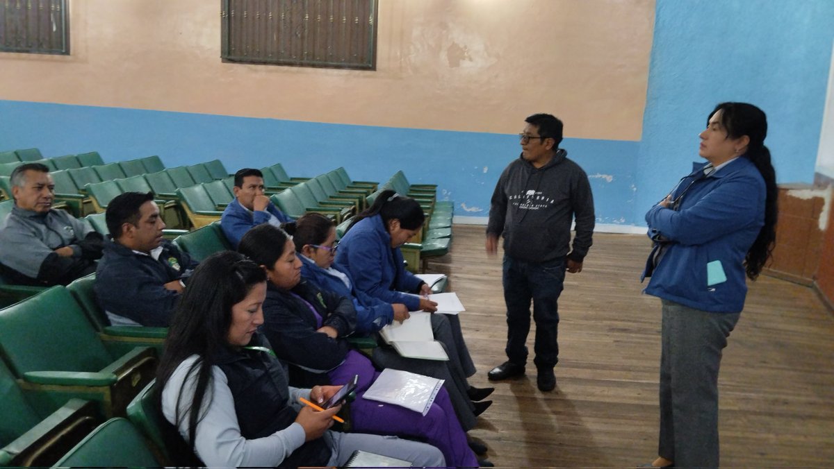 gadguano's tweet image. #ComiteParitario 

En acción colaborativa con el GADM-C Guano, el Comité Paritario institucional se reunió el miércoles 06 de noviembre, para analizar bajo normativa el clima laboral y salud mental dentro de la municipalidad.
#GuanoDelFuturo #COPASST #ClimaLaboral