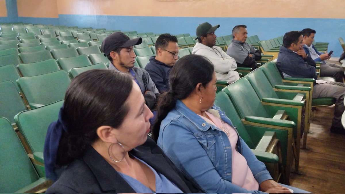 gadguano's tweet image. #ComiteParitario 

En acción colaborativa con el GADM-C Guano, el Comité Paritario institucional se reunió el miércoles 06 de noviembre, para analizar bajo normativa el clima laboral y salud mental dentro de la municipalidad.
#GuanoDelFuturo #COPASST #ClimaLaboral