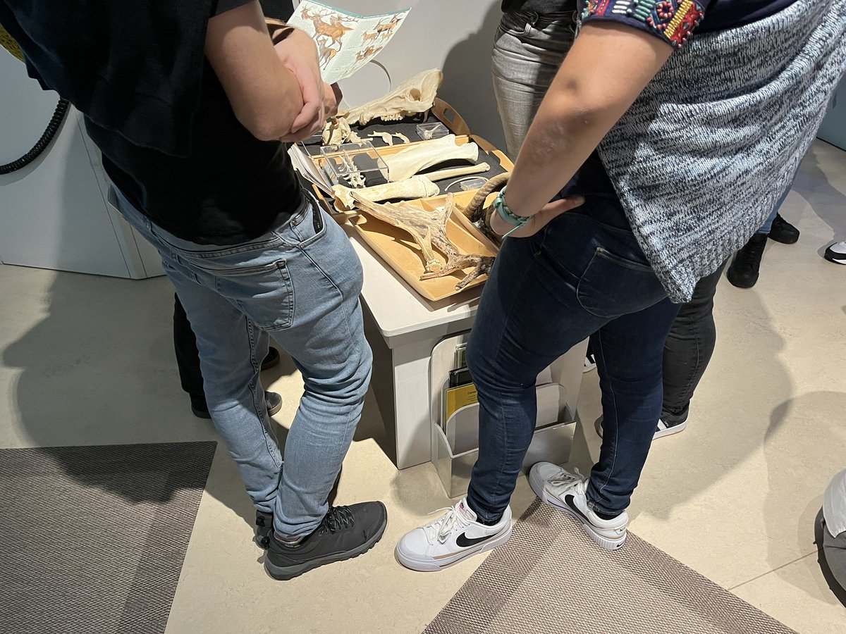 Avui al <a href="/CongresCiencia/">Congrés de Ciència</a> , ens preparem per l’experimentació al <a href="/museuciencies/">MCNB</a> de Barcelona! 💡🔬 Una oportunitat per aprendre, investigar i descobrir junts. 🌳
