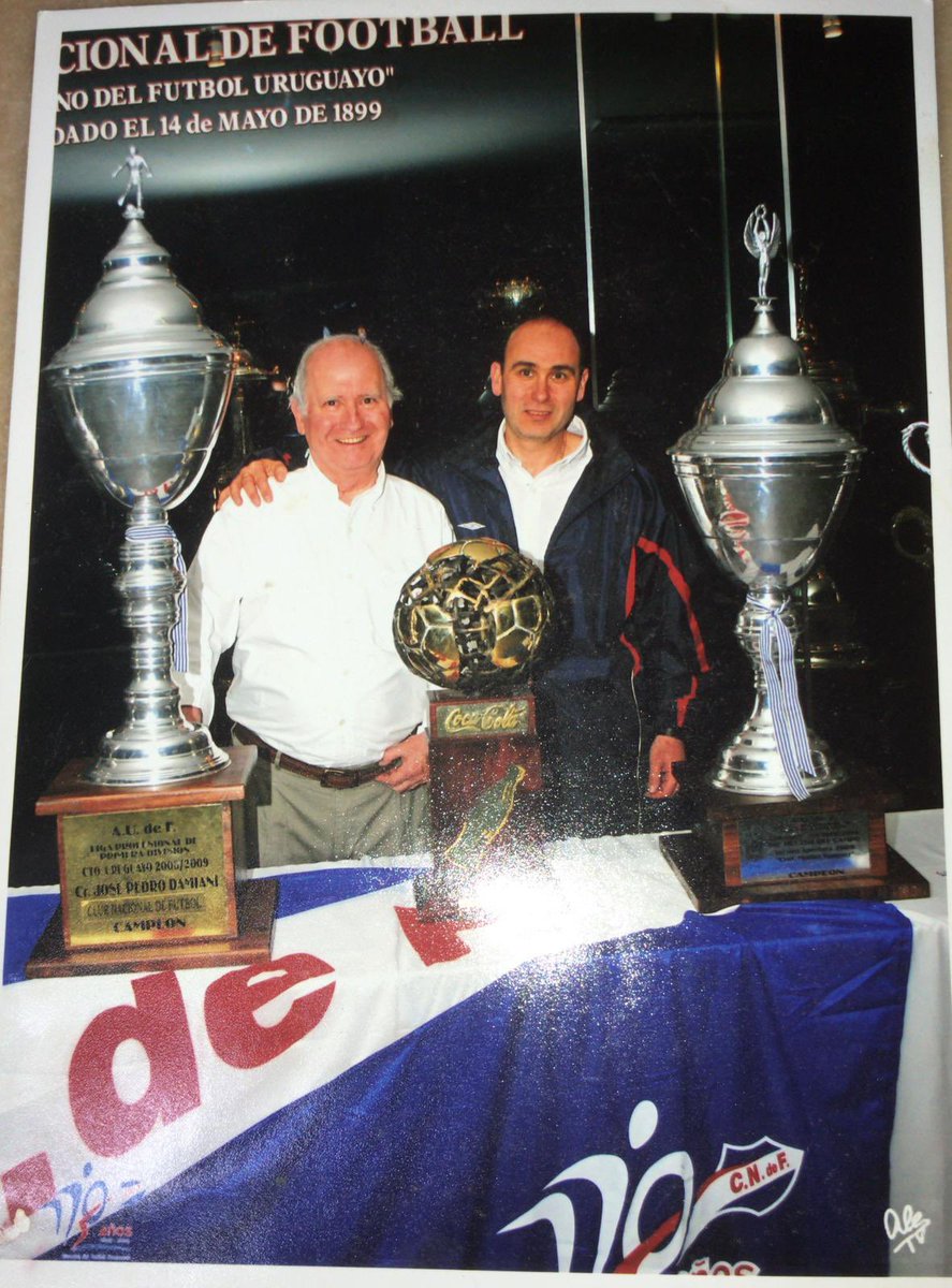 Quiquemenendez's tweet photo. Hoy mi viejo cumple 84 años. Un tipo abierto, frontal , alegre, siempre dispuesto a ayudar al q precisara . El q me inculcó el amor por el Bolso!! Feliz cumple viejo!! https://t.co/UxL6Bp8cQE