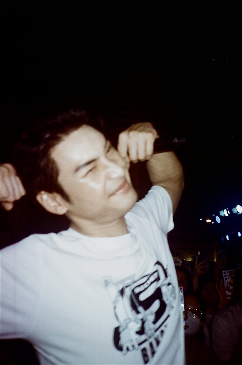 01.11.24 APO ON FILM 📸🎞️

POPO peek-a-boo 🎃👻

#ApoNattawin #Plutoarchived 
#SkechersCTWxApo #apocoIIeagues