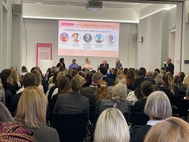 Jennifer Sharpling <a href="/BAWPUK/">BAWP</a> &amp; @metpoliceUK says that a big problem in policing used to be silence, noting a time where a woman police officer was asked to iron men’s uniform. Continuing to speak against these discriminatory practices has made a difference in the policing culture.