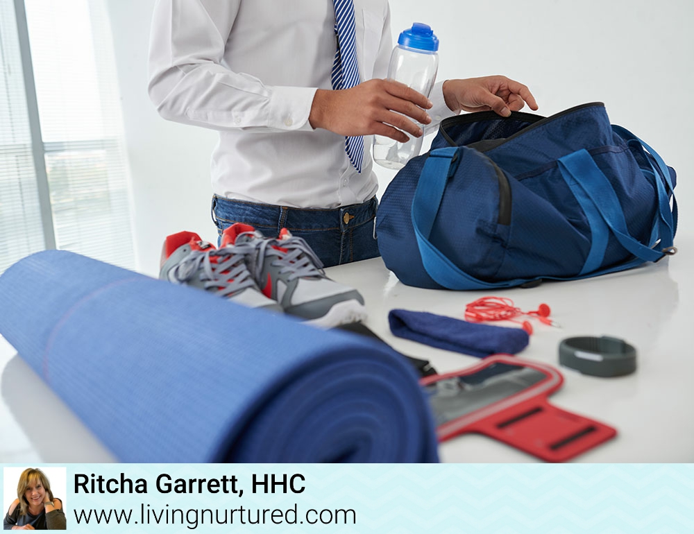 LivingNurtured's tweet photo. Pre-packing your gym bag the night before a workout gives you no excuse to skip morning fitness! #CommitYourself https://t.co/bPWFUbHSJY