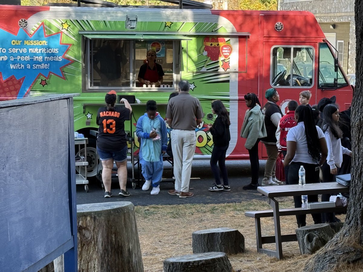 AI Middle School tweet media