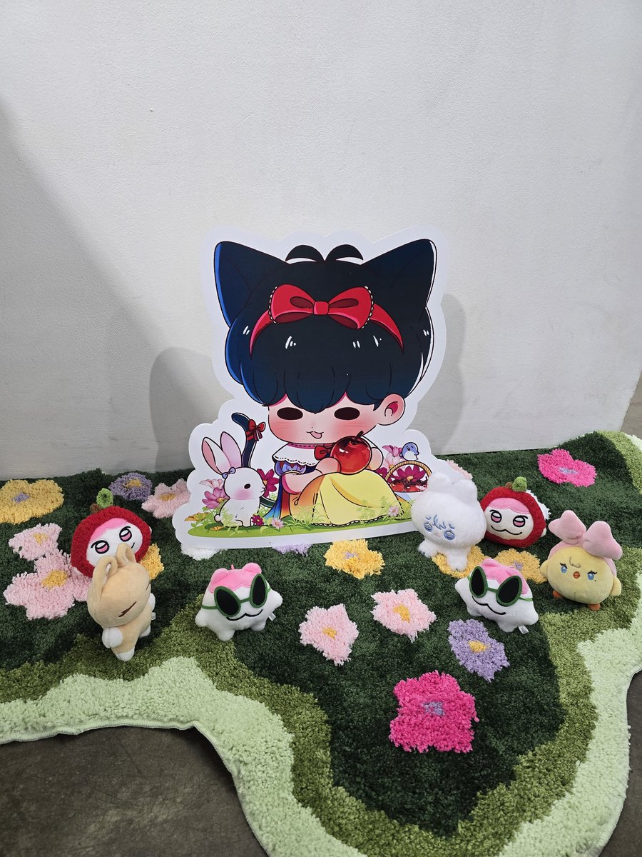 ✨️디마캣#2 후기✨️
동화 속 주인공 함니가 너무 귀여워서 가고싶었던 카페! 시간이 안맞아서 못갈까봐 조마조마했는데 다행히 첫날에 다녀올 수 있어서 행복했습니다🐈‍⬛🌱🖤

#우리가_준비한_두번째_생일파티
#행복한동화의결말은_하민이와함께