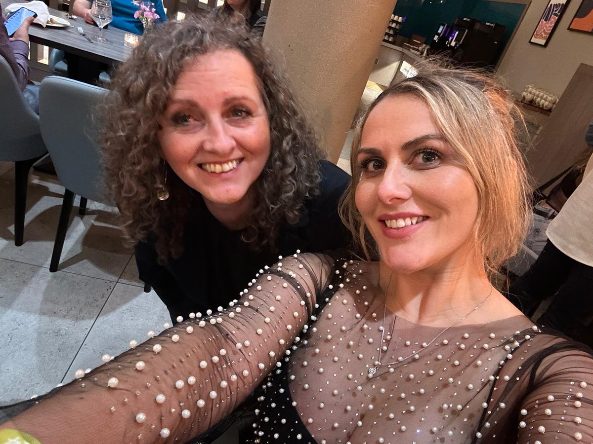 A weekend of fun:
-Voiceover training with David Wolfenden &amp; a great bunch of North East Interpreters (ft. A Scottish intruder!)
-A great night of deaf comedy &amp; socialising at the Wey Aye Deaf Festival in Newcastle🤙🏼

Grateful for the community up here, &amp; those who support us🤍🫶🏼