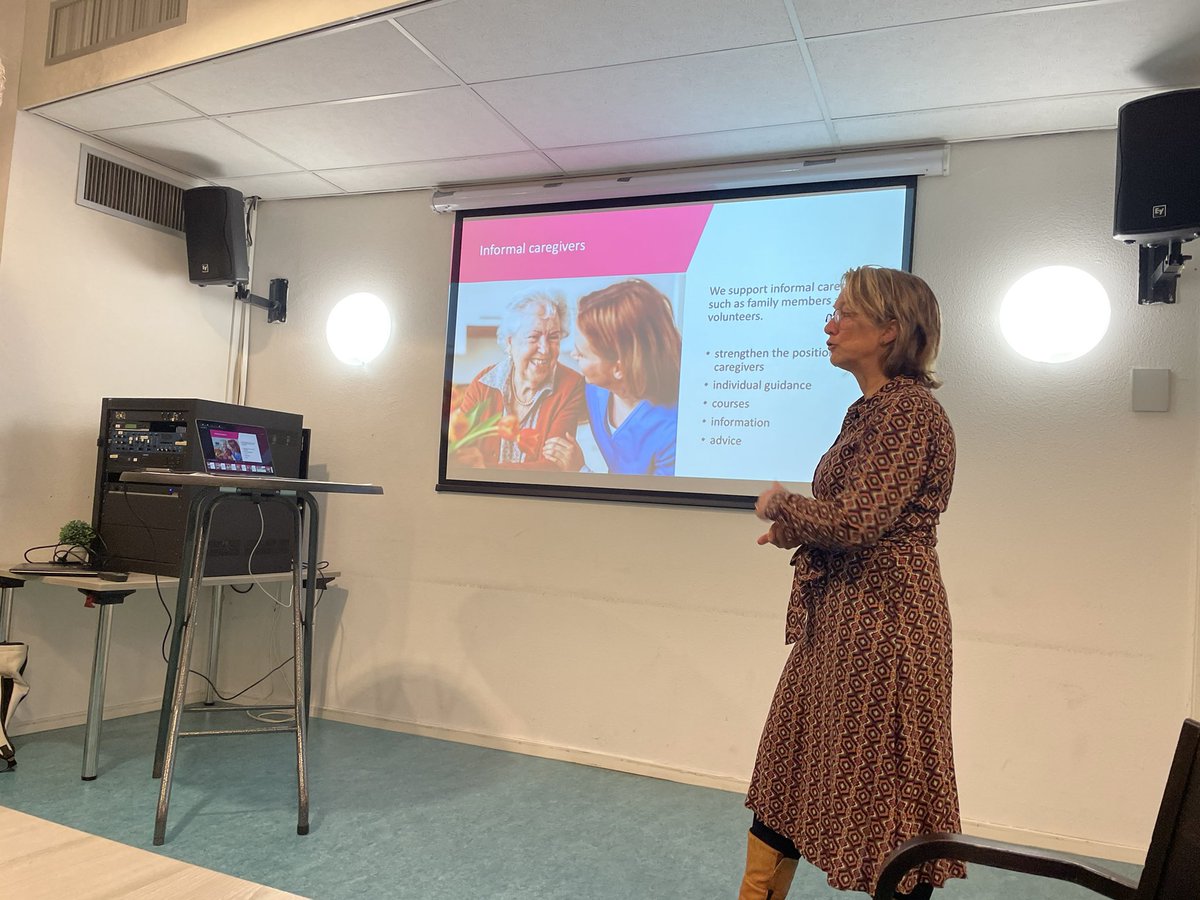 Vandaag bezocht een Chinese delegatie van de State-owned Assets Supervision and Administration Commission (SASAC) uit Beijing <a href="/WelzijnLelystad/">Welzijn Lelystad</a> en <a href="/WoonzorgFL/">Woonzorg Flevoland</a>  Men wilde weten hoe wij welzijn en zorg in <a href="/gem_Lelystad/">Gemeente Lelystad</a> vormgeven. Leuk om ze in Hanzeborg te mogen ontvangen!