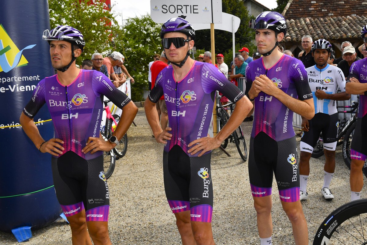 BurgosBH's tweet photo. Karel Vacek no seguirá en el Burgos BH en 2025 👋🏻

🇨🇿 El checo se estrenó como morado el pasado mes de febrero

Juntos soñamos con el triunfo en Legutio en la #Itzulia2024 🤩

¡Thank you for everything, Karel! 💜 https://t.co/6IzfWmhO0N