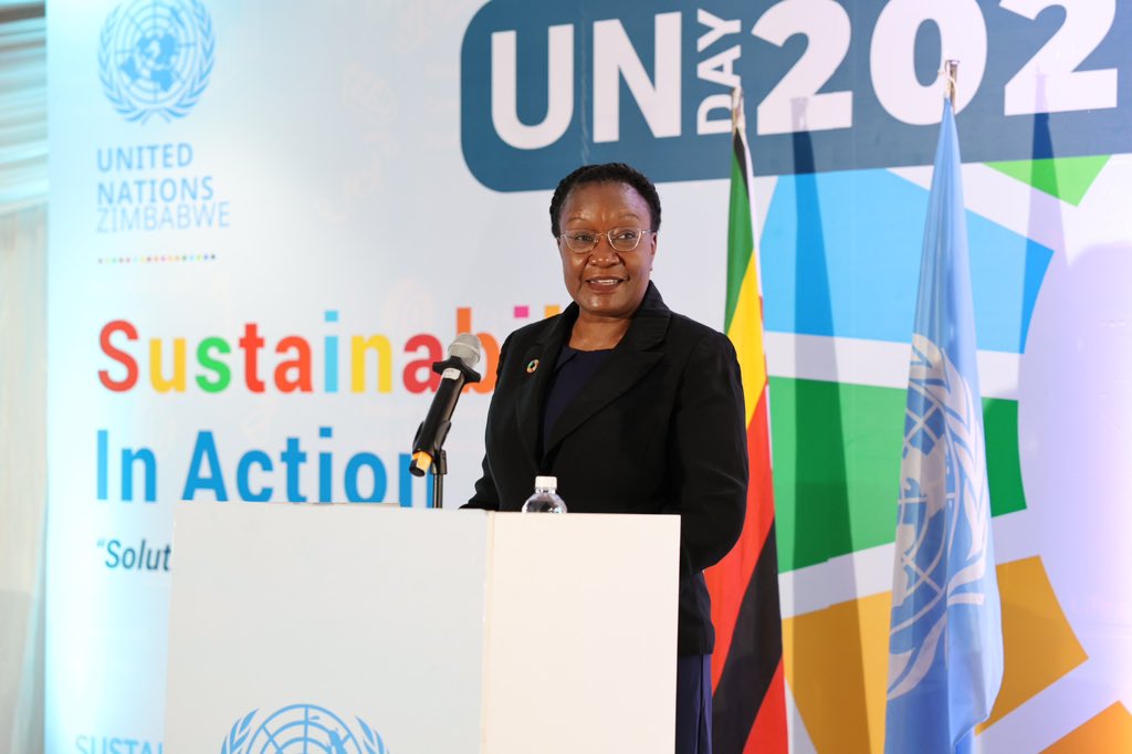 UNFPA_Zimbabwe's tweet photo. Celebrating unity & progress at the UN Day commemoration event!
@UNFPA_ESARO RD @LZigomo joined partners to reflect on our shared commitment to sustainable development the importance of collaboration in achieving the SDGs in Zimbabwe.
#UNDay
#ICPD30
#DeliveringAsOneUN https://t.co/RiUEl8D8DB