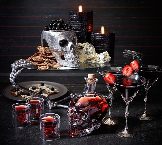 Hosp_SanMungo's tweet photo. ⛧ - ̗̀❨ #SMDeadly #TimeToSin❩ ̖́-
— Botella de whisky de fuego edición de lujo "Mortal Whisky".
— Ancheta de productos para rituales paganos.
— Decantador y set de copas de cristal de hielo edición "Skeleton" https://t.co/BqDCkRlqc0