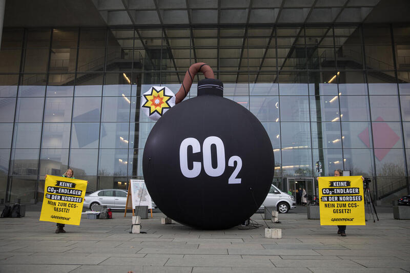 greenpeace_de's tweet image. ❗HEUTE im Ausschuss für Klimaschutz und Energie: Das Kohlenstoffspeichergesetz. Erstmals soll die Abscheidung und Speicherung von CO2 im industriellen Maßstab in Deutschland erlaubt werden. #CCS #KSpG