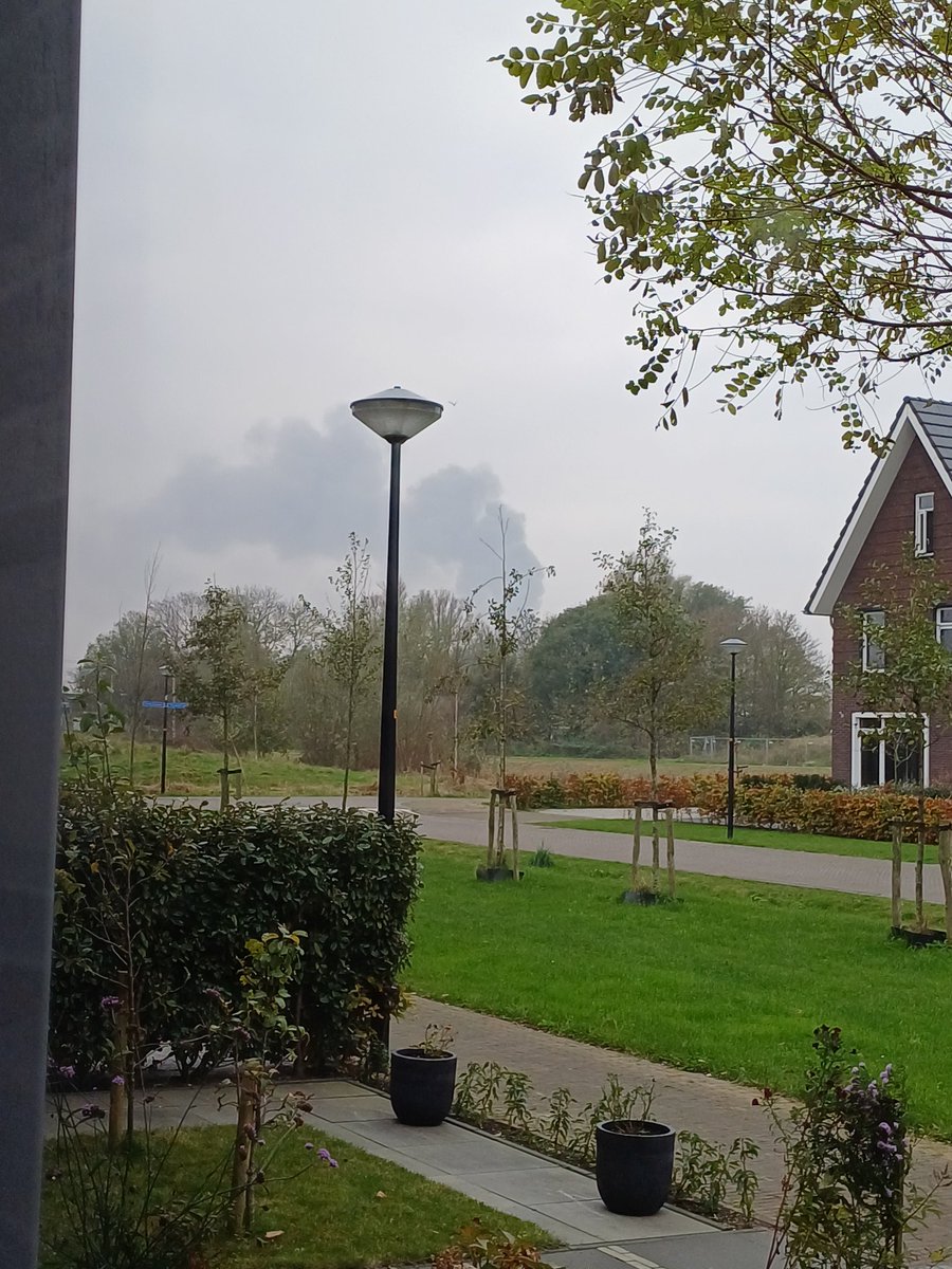 Grote brand in garage Heerhugowaard