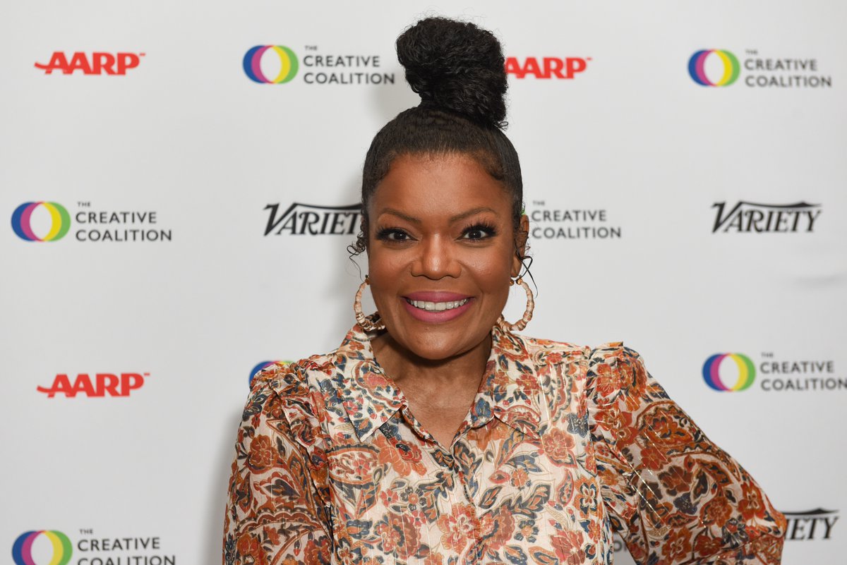 "Community" star Yvette Nicole Brown reacts to Donald Trump's win over Kamala Harris.

“For us this is an every day Wednesday. Black folks are used to this. The rest of you are about to be shocked by how America treats you when it doesn’t care about you."
variety.com/2024/biz/news/…