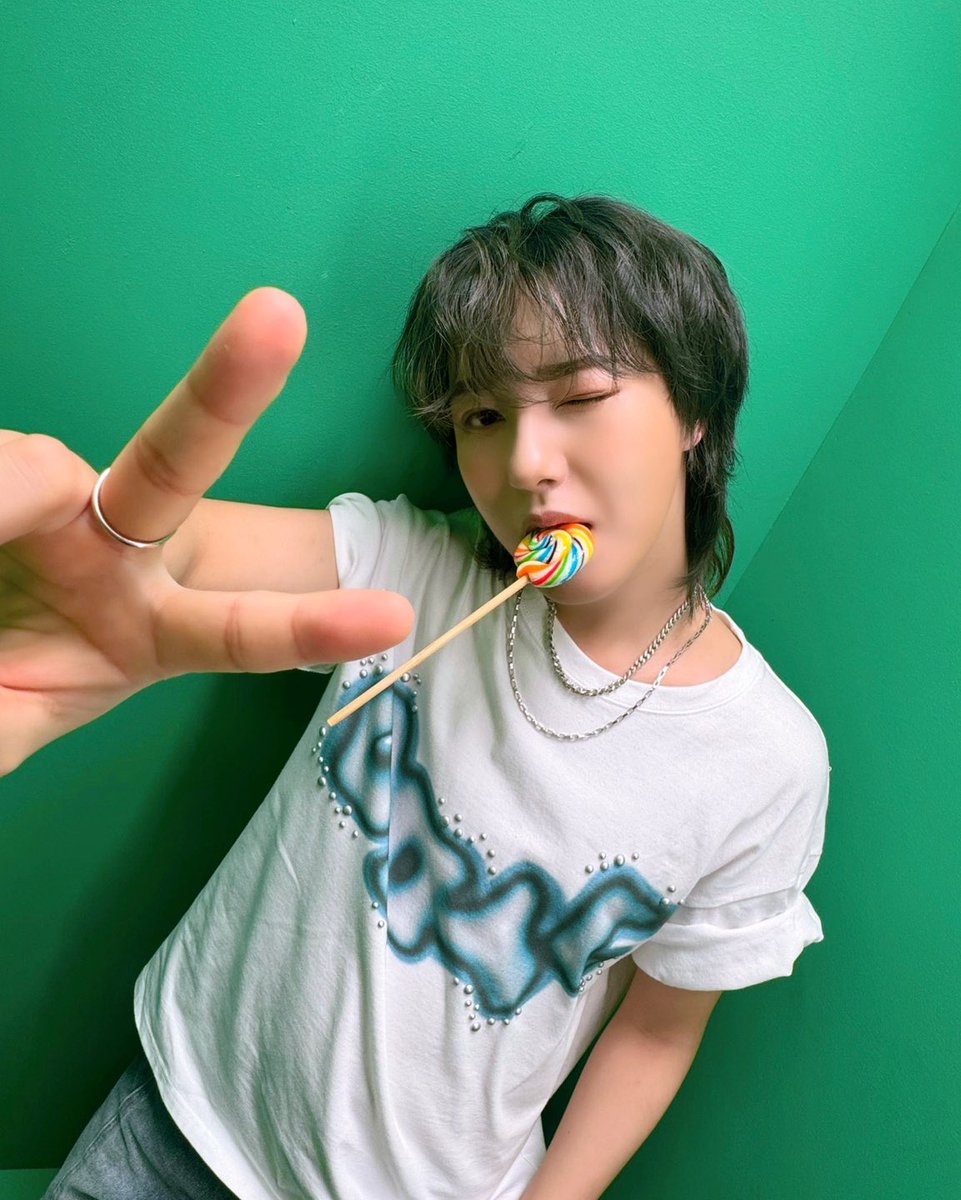 🍭 ~ ( • .- )

#RENJUN
#NCTDREAM #DREAMSCAPE
#NCTDREAM_DREAMSCAPE