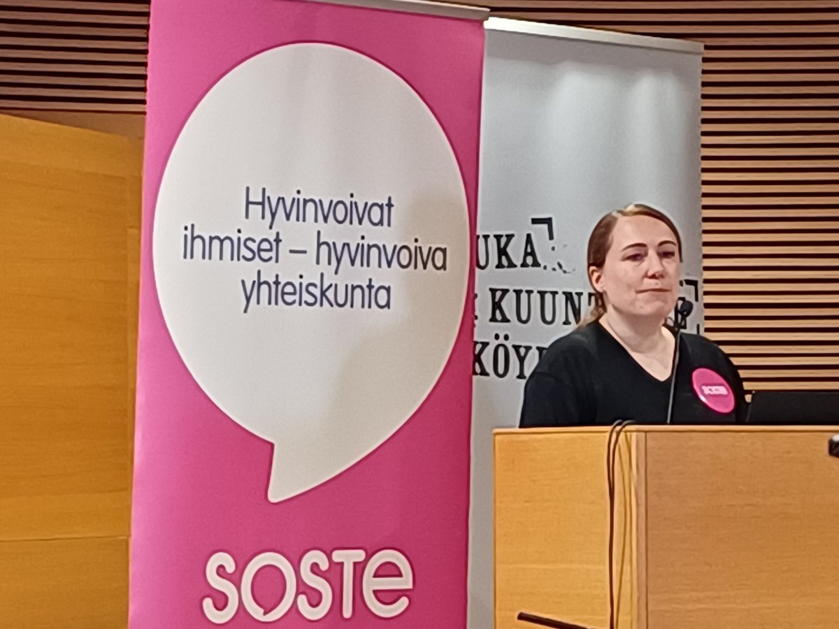 Erja Saarinen (@erjasaarinen) on Twitter photo Sosiaaliturvaa leikataan - miten ihminen voi selvitetään <a href="/soste/">sue ostermann-Lenz</a> <a href="/Talentiary/">Talentia ry</a> <a href="/3KVerkosto/">Kuka kuuntelee</a> <a href="/EAPN_Fin/">EAPN-Fin</a> @kirkondiakonia <a href="/tyottomat/">Työttömien Keskusjär</a> tilaisuudessa. <a href="/anjarvinen/">Anna Järvinen</a> kertoo kyselyn karuista tuloksista: stressiä, ahdistusta, lääkkeitä hankkimatta, ruoka-avun tarvetta, asunnottomuutta. #köyhyys Sosiaaliturvaa leikataan - miten ihminen voi selvitetään <a href="/soste/">sue ostermann-Lenz</a> <a href="/Talentiary/">Talentia ry</a> <a href="/3KVerkosto/">Kuka kuuntelee</a> <a href="/EAPN_Fin/">EAPN-Fin</a> @kirkondiakonia <a href="/tyottomat/">Työttömien Keskusjär</a> tilaisuudessa. <a href="/anjarvinen/">Anna Järvinen</a> kertoo kyselyn karuista tuloksista: stressiä, ahdistusta, lääkkeitä hankkimatta, ruoka-avun tarvetta, asunnottomuutta. #köyhyys