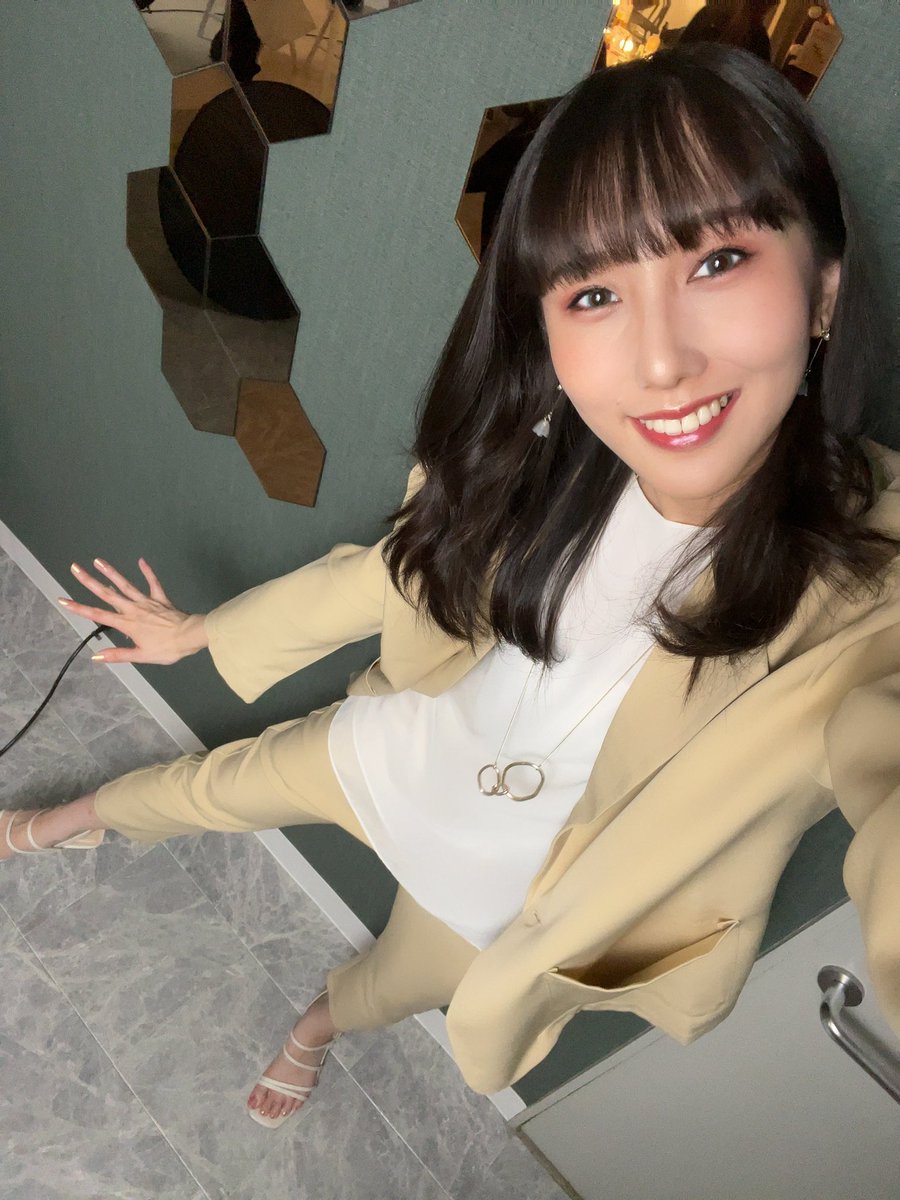 sakioonuki's tweet photo. 9月の #GetBack2024 から
10・11月の #英雄学園RE 迄
稽古を含めると8月から続けて
出演+演出助手として
駆け抜けてきたので
どちらも無事終演して
魂が抜けかけておりますが
両作品とも
最高に思い入れのある作品になりました!
一緒に駆け抜けてくれたファンの皆様
本当に応援ありがとう!大好き🫶🏻 https://t.co/6aADoTDesv