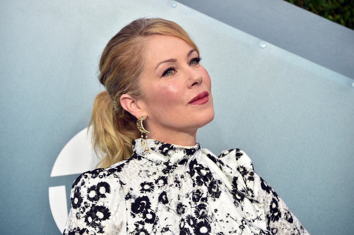 Christina Applegate: "Please unfollow me if you voted against female rights. Against disability rights. Yeah that. Unfollow me because what you did is unreal. Don’t want followers like this." variety.com/2024/biz/news/…