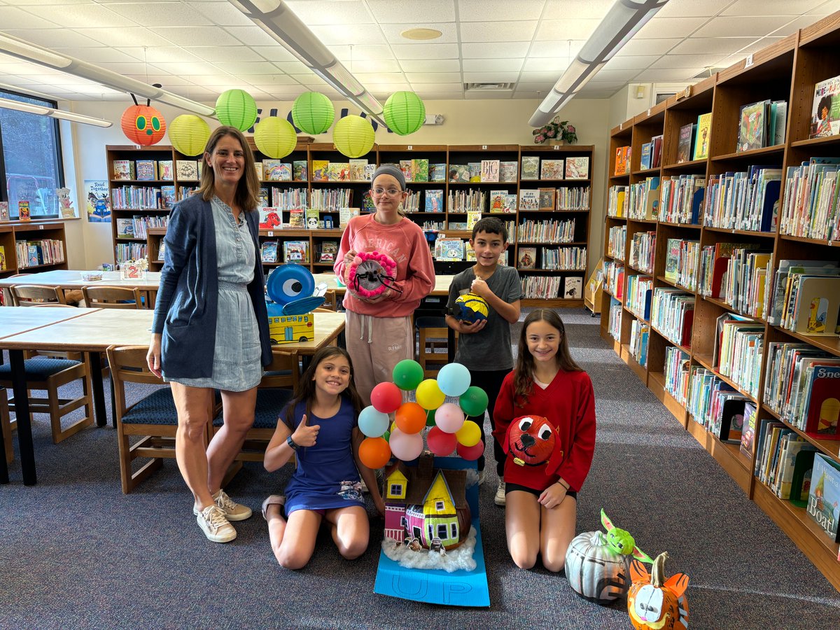 Lake George Elementary Library tweet media