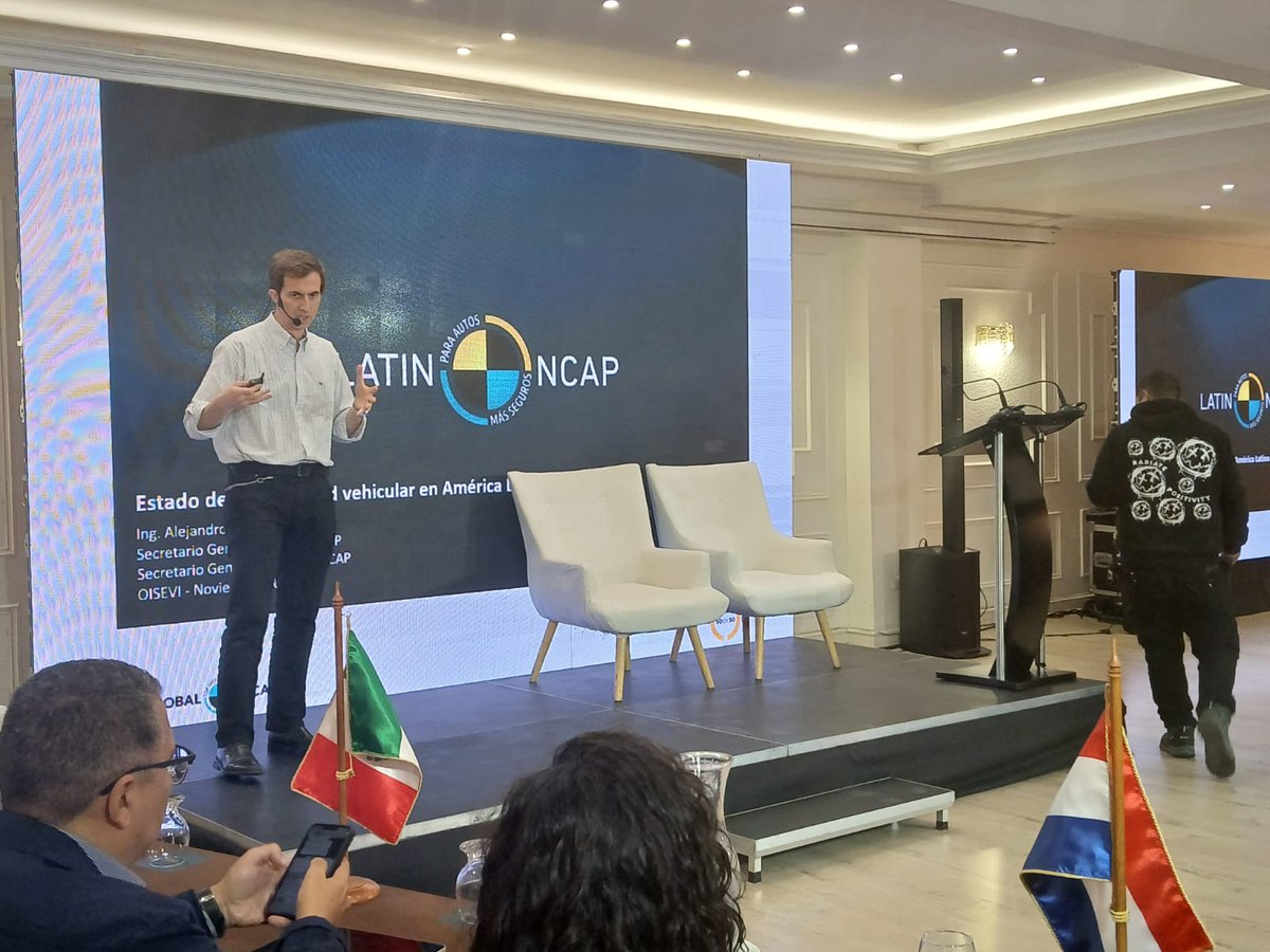 Ahora Alejandro Furas, Representante de <a href="/LatinNCAP/">Latin NCAP</a> 
 nos cuenta del Estado de la Seguridad Vehicular en Latinoamérica en esta Décima Asamblea de #OISEVI

Sigue la transmisión en vivo en : us06web.zoom.us/webinar/regist…