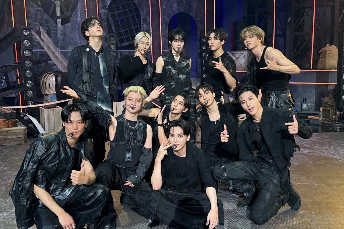 soompi's tweet photo. WATCH: #THEBOYZ Takes #TRIGGER1stWin On "Show Champion"
https://t.co/RcvqDr2r9x https://t.co/Bkw9xx4qXo