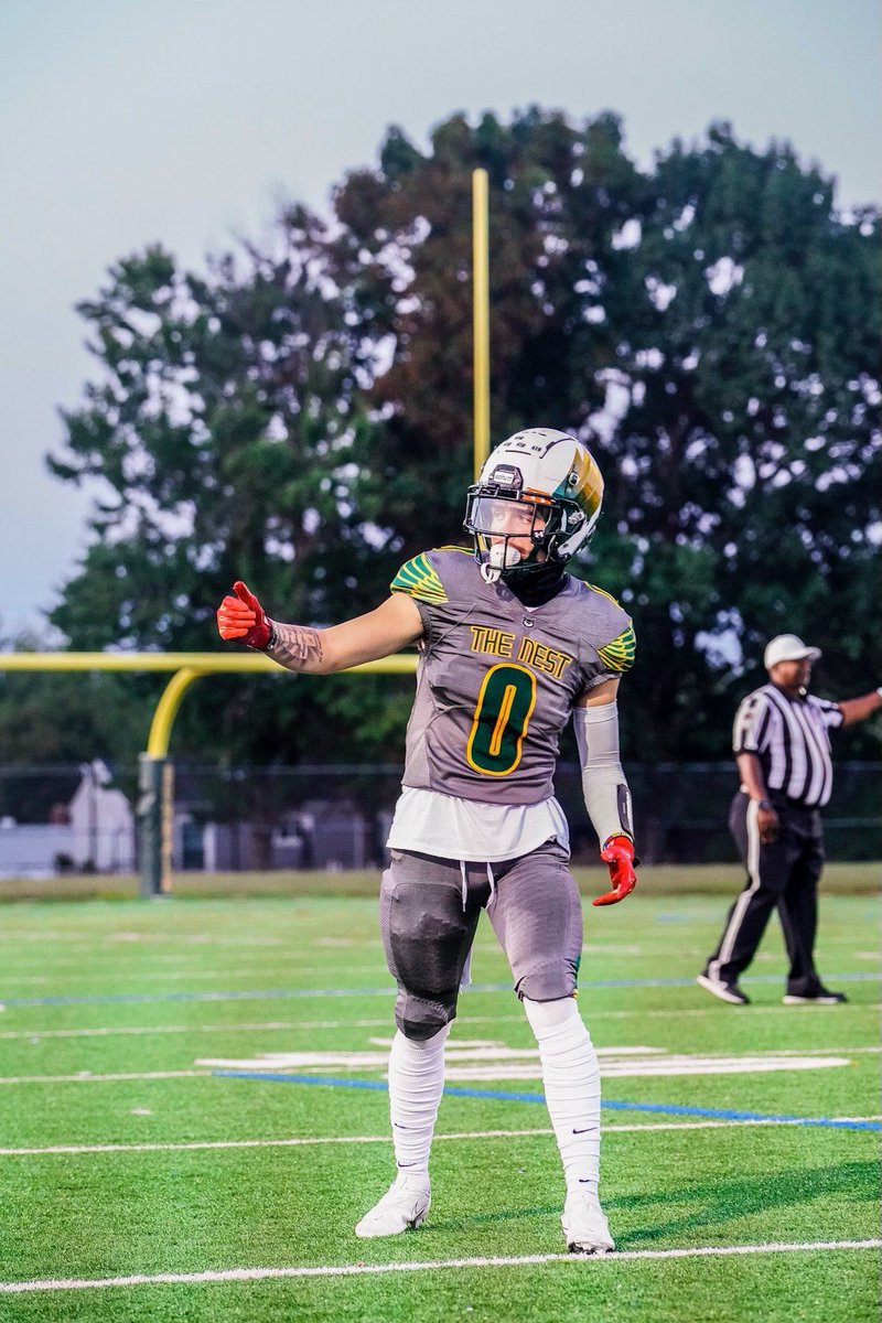 2025 DHSFB Regular Season Tape! 

🟢Jadyn Vergara #0 <a href="/JadynVergara4/">Jadyn Vergara</a> 
🟢DB/WR - Multiple Scholarship Program Offers 
🟢3.8 Weighted GPA

🎥 hudl.com/video/3/192441…