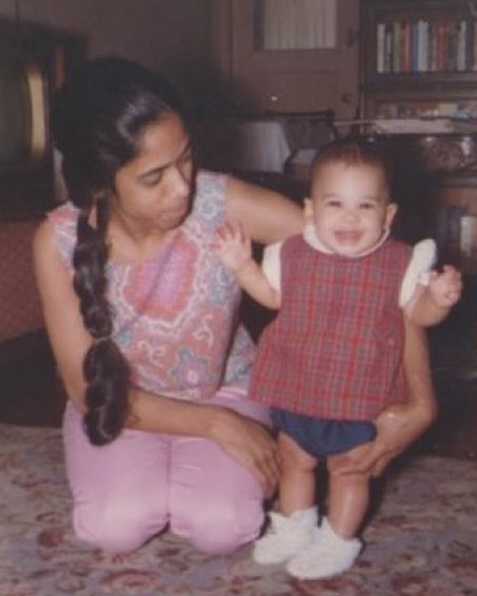 To our Madam Vice President, Kamala Harris, Thank you.

Thank you for a lifetime of service. For being the most qualified presidential candidate ever by being the only candidate to work in all three branches of government. 🧵