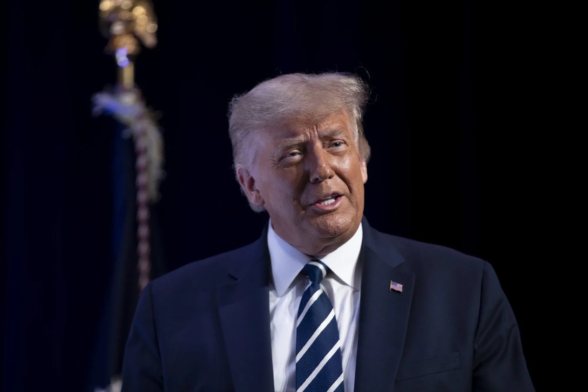 TheDunkCentral's tweet image. Donald Trump says that professional sports leagues in America have set “impossible” ticket prices for fans and that he plans to “work on” addressing the issue.

“The leagues are not taking care of their fans. They really aren’t. They’re making it impossible.”

(Via SiriusXM’s…