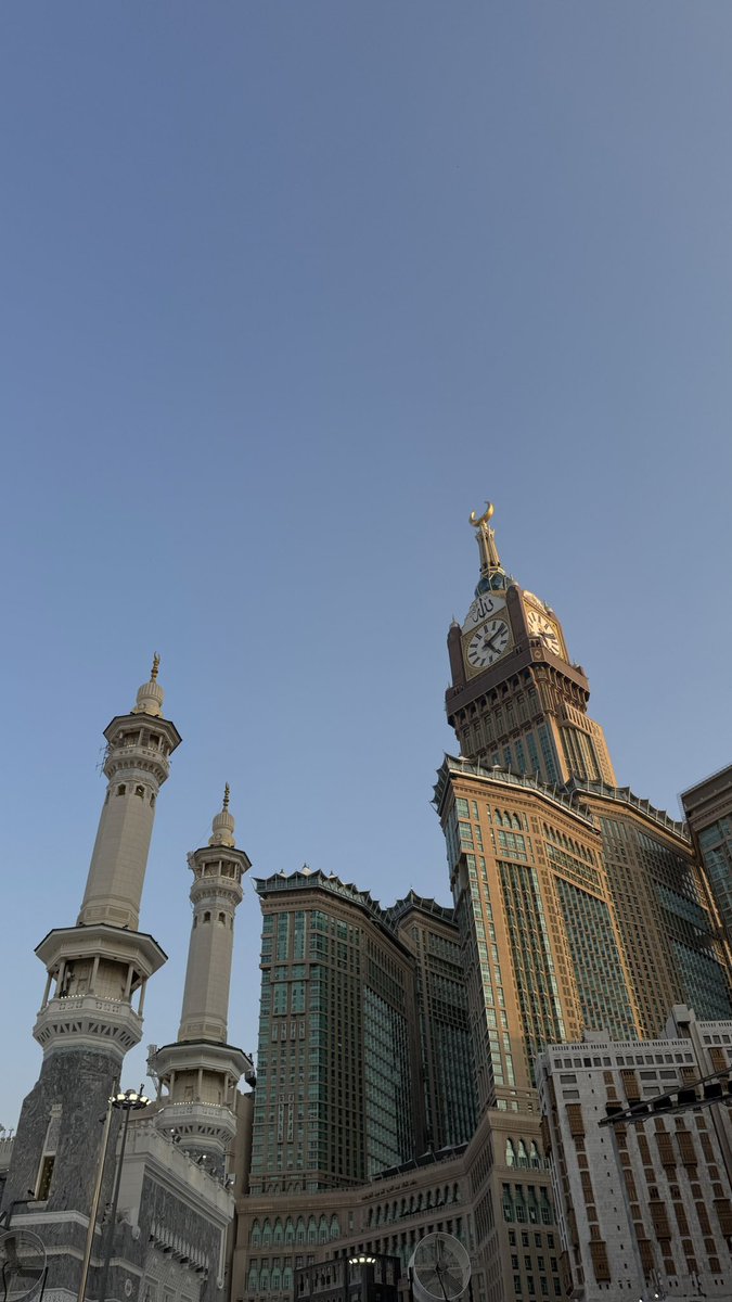 moomealba's tweet photo. والرُوح في رِحَاب مكةَ اتّسَعَت🕋 ،،
طابَ اللقاء وقرّت العيون وأرتوى القلبَّ الحمدلله🤍. https://t.co/YX53G31RjN