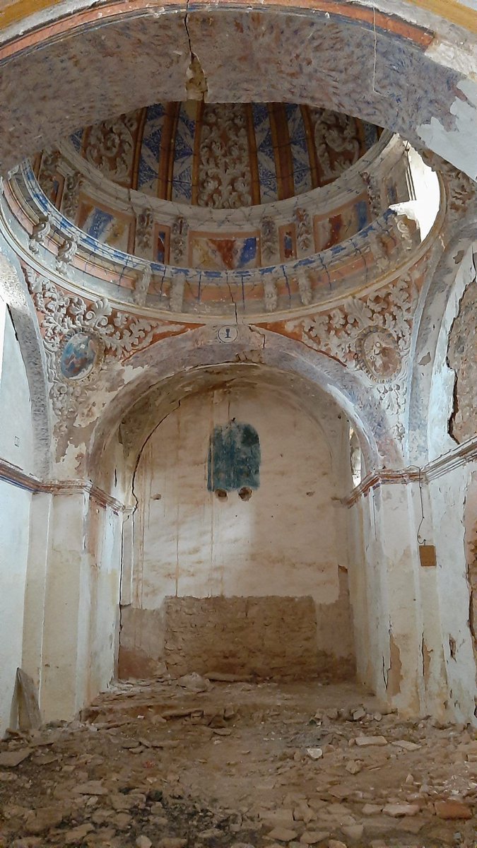 soriapatrimonio's tweet photo. 📢 La Diócesis de #Soria logra un superávit de 4,5 millones de euros. Con ese dineral se puede:

- Reconstruir la iglesia de La Barbolla. 
- Rehabilitar la iglesia de Cabreriza. 
- Revertir el desastre de repintado de la ermita de El Mirón. https://t.co/KN7bcJsucW