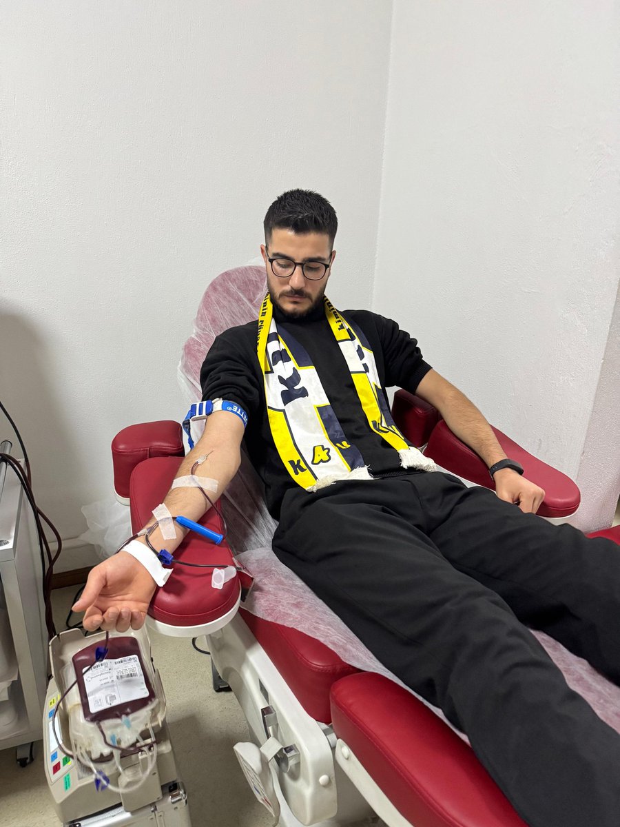unikfymugla's tweet photo. ÜNİ KFY MUĞLA olarak Kızılay Haftası’nda, toplum sağlığına katkıda bulunmak ve farkındalık yaratmak amacıyla kan bağışında bulunduk. Katılan arkadaşlarımıza teşekkür ederiz. https://t.co/ezGILTm3Hr