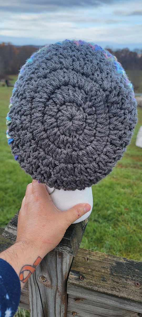 Dawn20222's tweet image. 3 of 4 more hats that will be going to storm victims pretty soon. Check comments for the 4th. #crochet #crafty #makersgonnamake