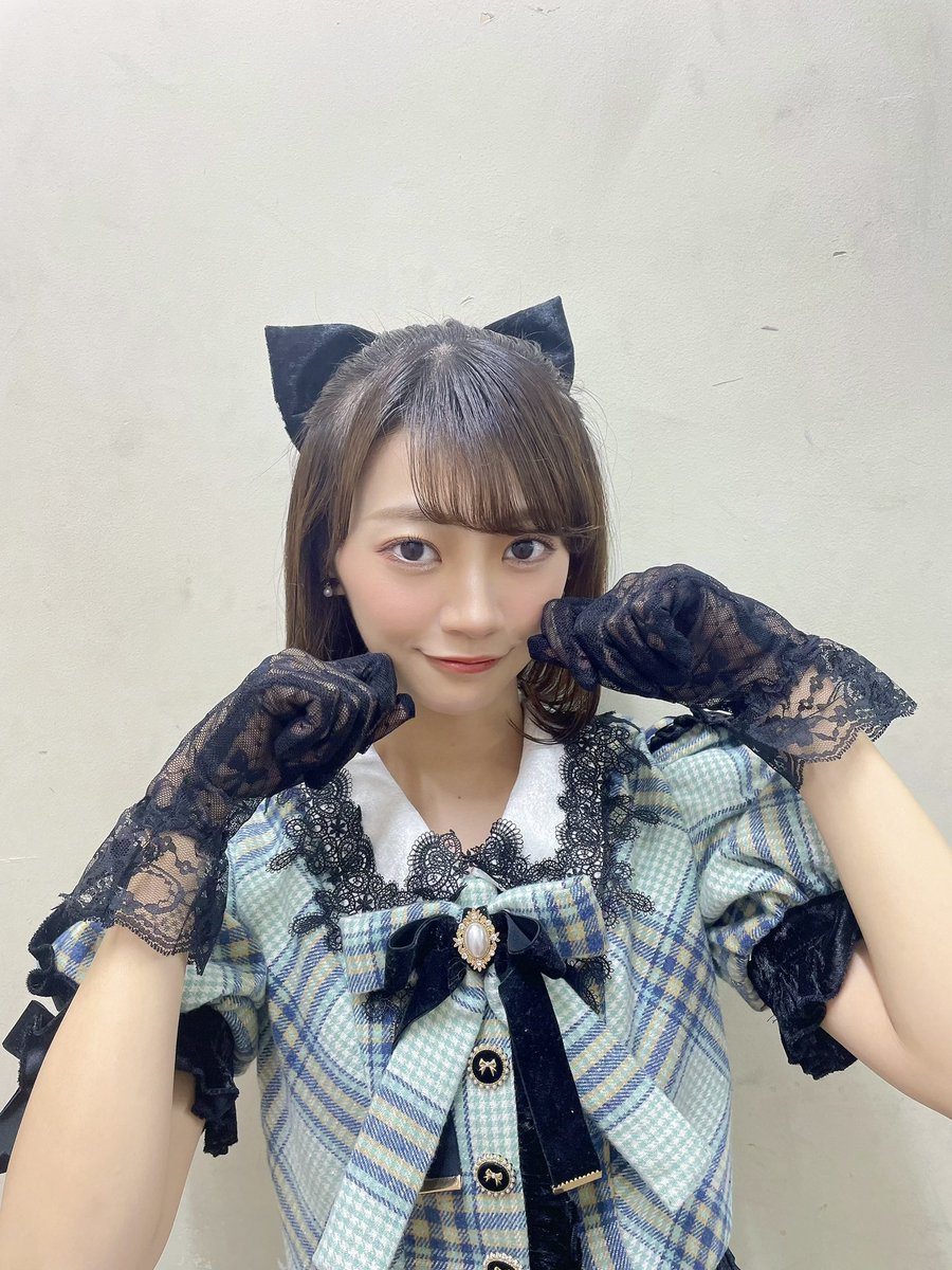 kana_cs1111's tweet photo. 花と道〜FLOWER and ROAD〜
ありがとうございました✨

初のツーマンライブ楽しかったですっ♡

明日は女性限定ライブと学生限定ライブ💐
よろしくお願いいたします！

#きゅーすと　#CUTIESTREET https://t.co/SdNd8LybDp