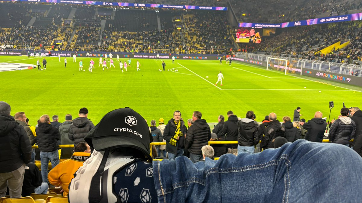 UnstoppableCro's tweet image. A friend ask me, ‘You have crypto, where’s your Lambo? I reply, The VIP lifestyle that I get thanks to @cryptocom is worth more than just a car. 🚀💎#CryptoLife #VIPStyle 
#UCLwithCryptoCom #crofam #LoadedLions #CryptoIRL #FFTB #BornBrave #Inevitable