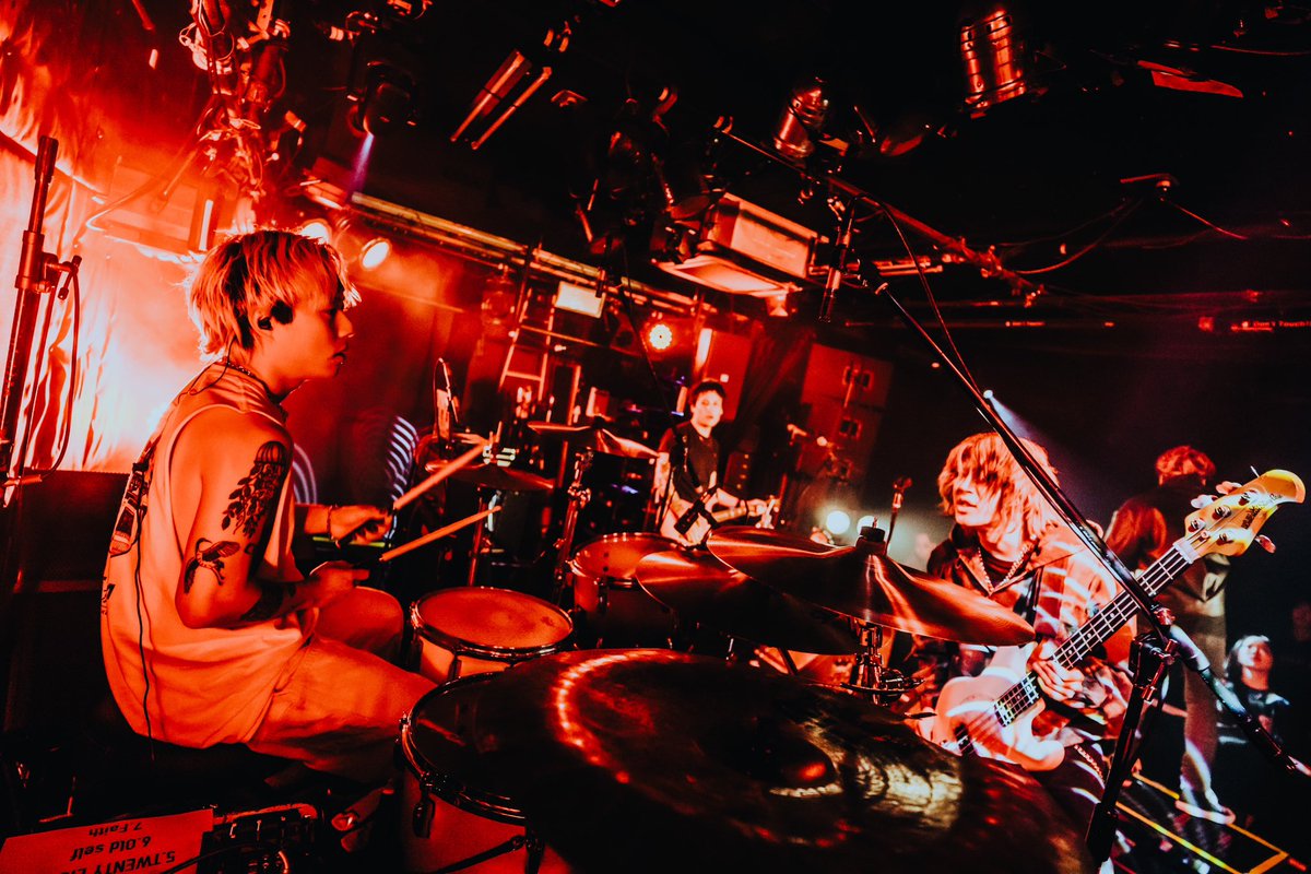 SEEK US NEED (@seekusneed) on Twitter photo 2024.11.06(Wed)
BANKS ARCADE๐ฆ๐บ <a href="/banksarcade/">Banks Arcade</a>
"Death 2 // A Muse Live in Tokyo"
โถ๏ธ้ซ็ฐ้ฆฌๅ ดCLUB PHASE
Thanks ้ซ็ฐ้ฆฌๅ ดโค๏ธโ๐ฅ
๐ธ(<a href="/sskami_/">ใตใตใญ ใขใ</a> ) 2024.11.06(Wed)
BANKS ARCADE๐ฆ๐บ <a href="/banksarcade/">Banks Arcade</a>
"Death 2 // A Muse Live in Tokyo"
โถ๏ธ้ซ็ฐ้ฆฌๅ ดCLUB PHASE
Thanks ้ซ็ฐ้ฆฌๅ ดโค๏ธโ๐ฅ
๐ธ(<a href="/sskami_/">ใตใตใญ ใขใ</a> )