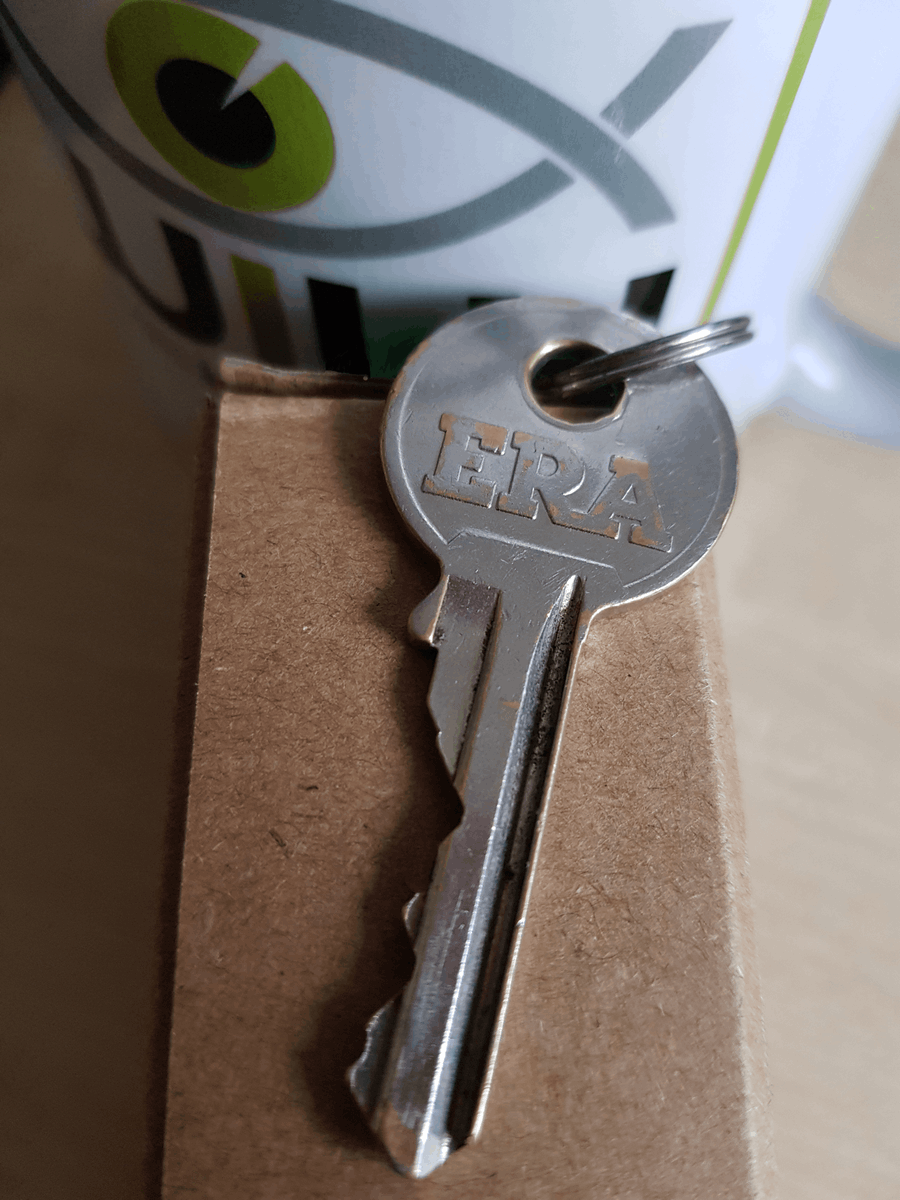 WIWupdate's tweet image. #LostKeys #FindTheOwner - We've had a key handed in. Found this morning in Witham High Street, between McColls and betting shop.  It had a keyring with it.  Please contact @WIWupdate if you know anything about the owner.Thanks.

Please share  @town_witham 
@WithamRT @WithamBB