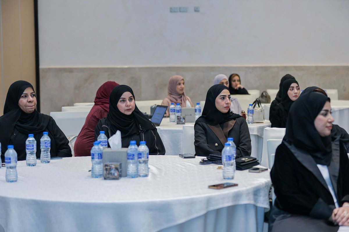 برعاية سعادة الشيخ فيصل بن عبدالله  الرواس رئيس غرفة تجارة وصناعة عمان، أقيم حفل تكريم اللجان المنظمة لملتقى الاستثمار الاجتماعي ومنتدى صاحبات الأعمال الخليجيات السادس والجهاز التنفيذي لفرع الغرفة بمحافظة شمال الباطنة ، ويأتي هذا التكريم احتفاءاً بالجهود الاستثنائية التي بذلت  في