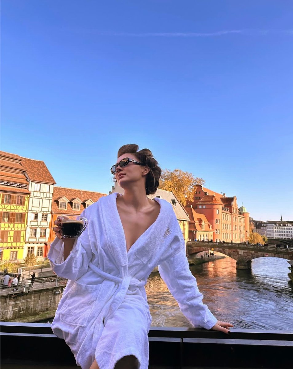 👻 <a href="/burcu_ozberk/">Burcu Özberk</a> #BurcuÖzberk