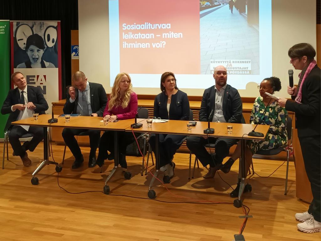 Sotu-leikkausten yhteisvaikutukset perus- ja ihmisoikeuksiin on vihdoin arvioitu. On selvää että ne kohdistuvat kohtuuttomasti heikoimmassa asemassa oleviin.

Kans.edustajien puheenvuorojen perusteella ei selviä, miten tulokset voidaan huomioida nyt kun leikkaukset on jo tehty.