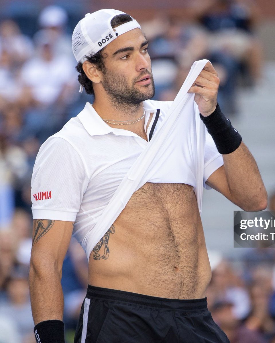 afwu_slm's tweet photo. Berrettini hairy ab appreciation 🥵 https://t.co/BIjNFr8JTM